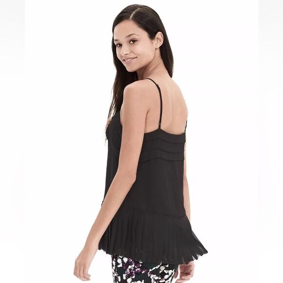 Banana Republic Women’s Pleated Chiffon Cami Black Size XS - Picture 2 of 10